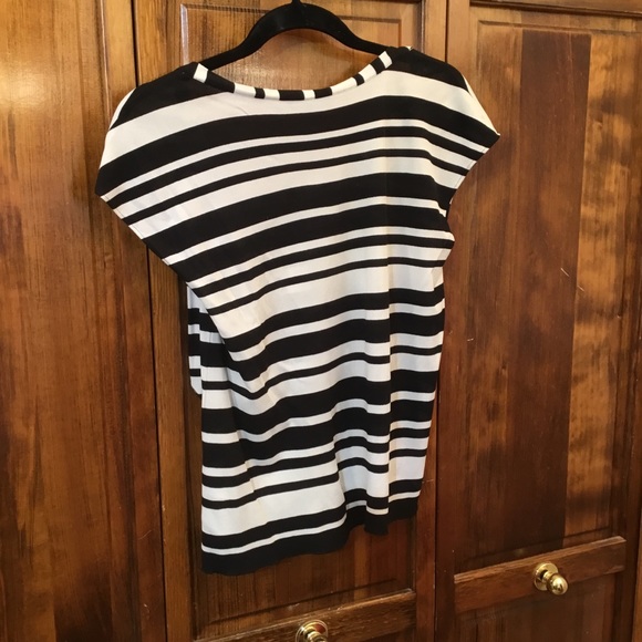 Anne Klein blouse, open left shoulder, silk, draped shoulders size SP, - Picture 2 of 3